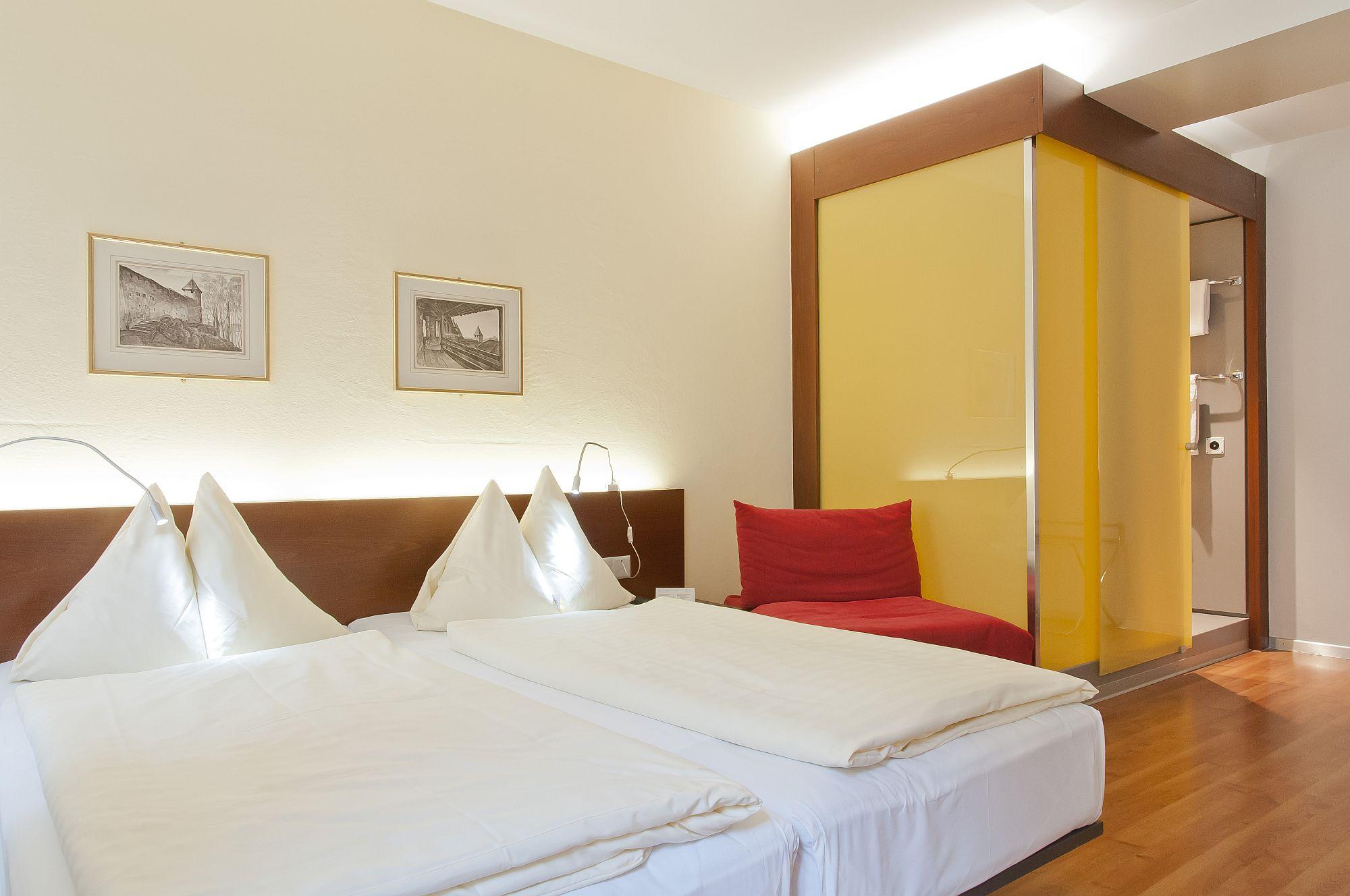 Goldener Schluessel Hotel Bern Room photo